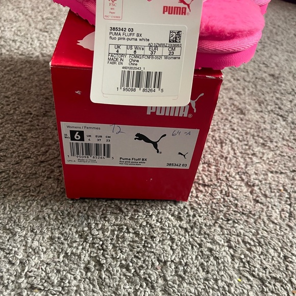Puma fluff bx slipper womens size 6 nib - Picture 3 of 3